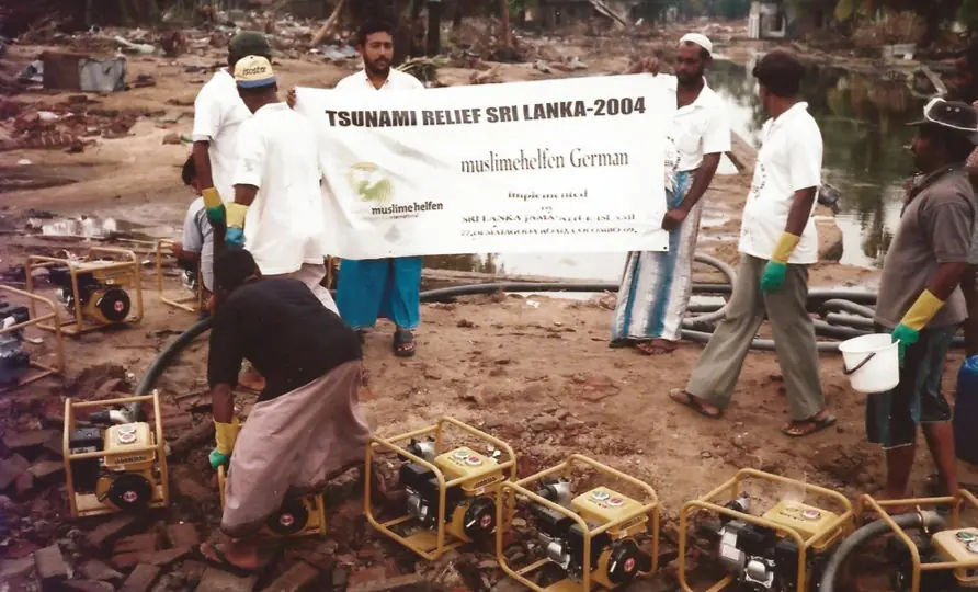 Tsunami Relief Sri Lanka 2004